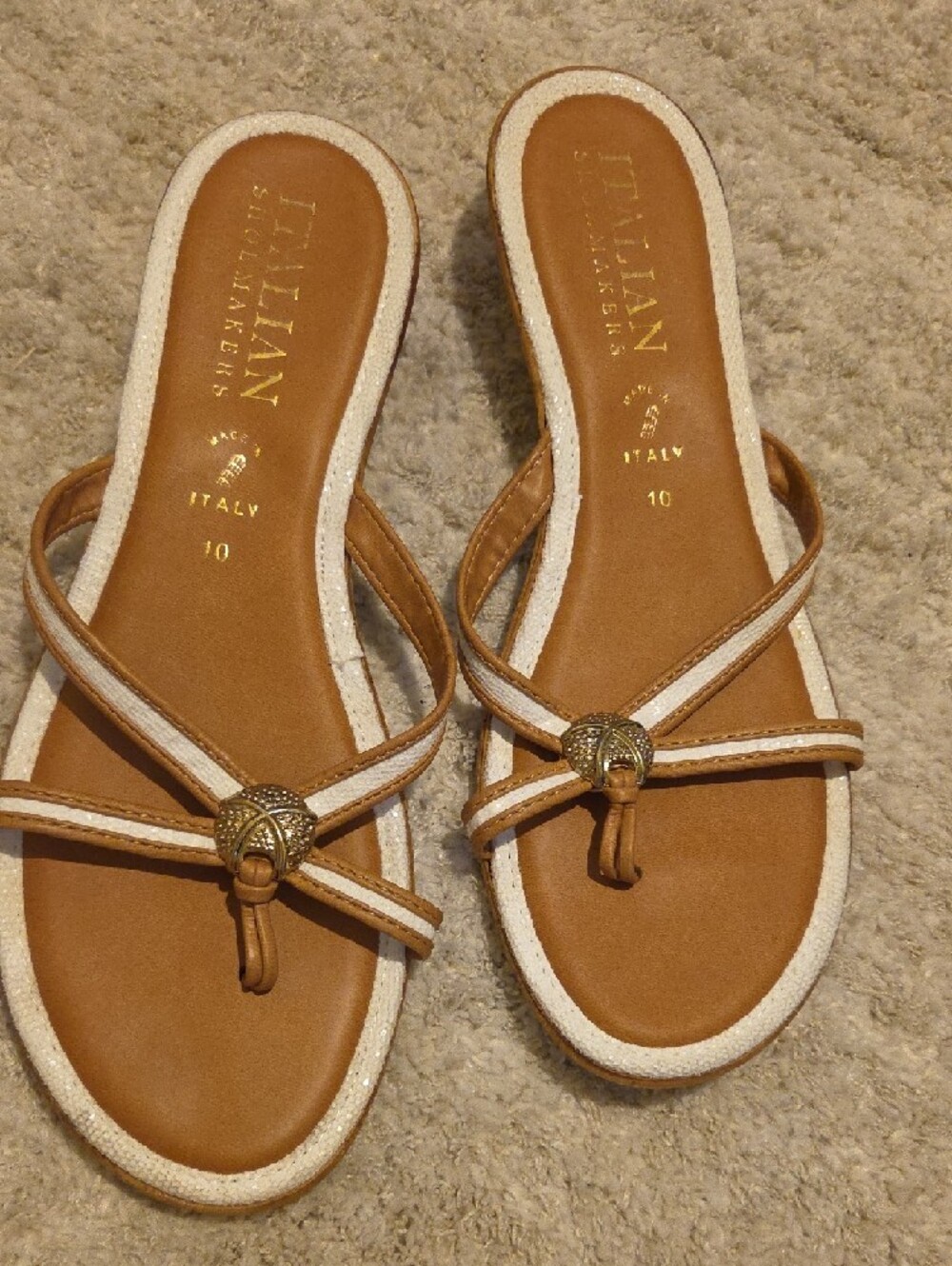 Italian Shoemakers Brown and White Leather Slide Sandals with Gold Medallion - Picture 5 of 7